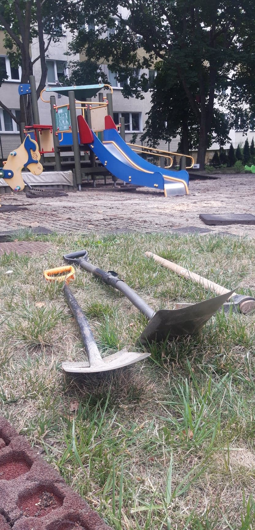 Przebudowa placu zabaw