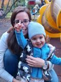 Zdjęcie konkursowe -Mama z dziewczynką na placu zabaw